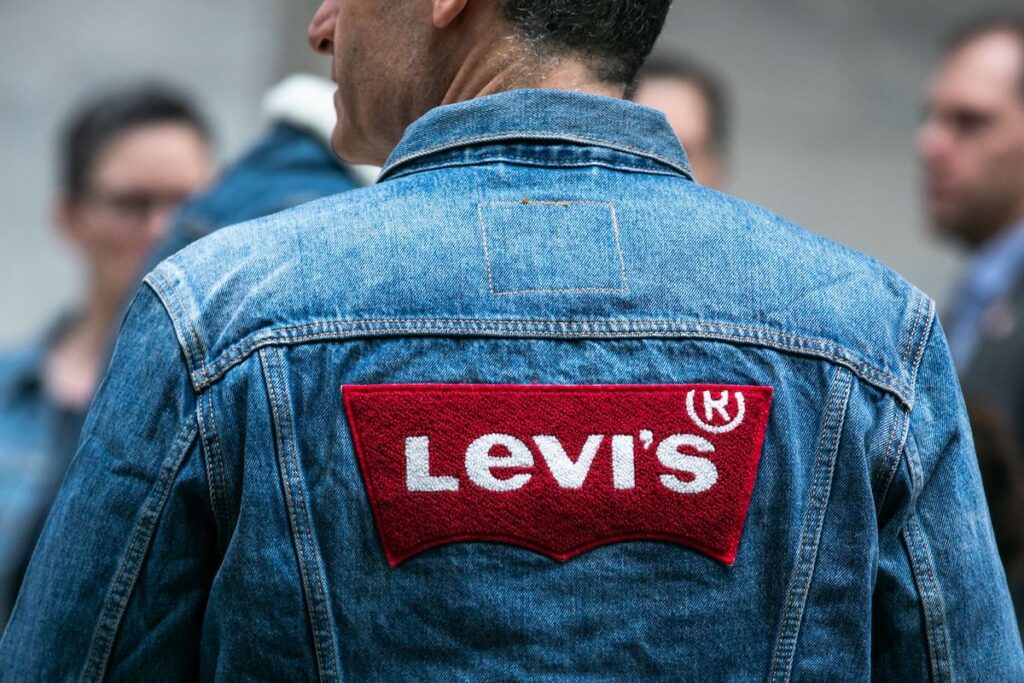 “Buy better, wear longer”: la campagna di sensibilizzazione di Levi’s per la moda sostenibile